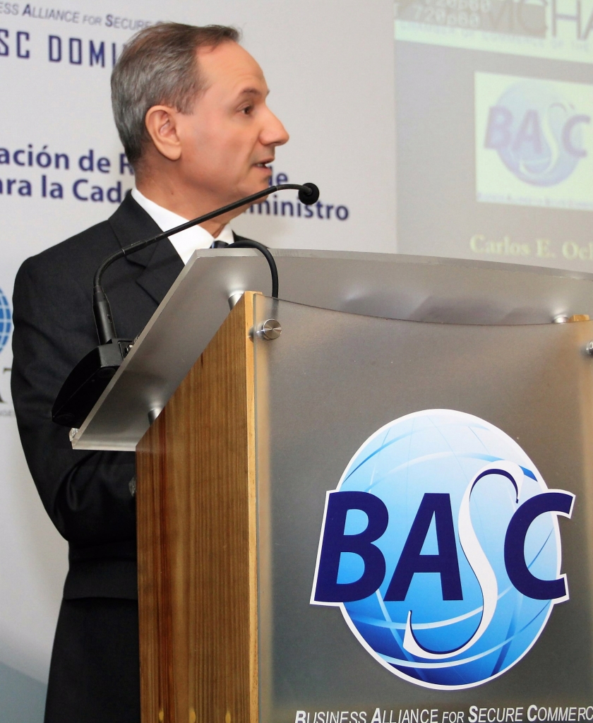 Carlos Ochoa, jefe de oficina de acuerdos comerciales y comunicaciones CTPAT