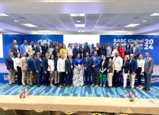 Delegación BASC Dominicana participa en el 11.º Congreso Mundial BASC 2024 Representantes de empresas y autoridades de RD en el Congreso Mundial BASC