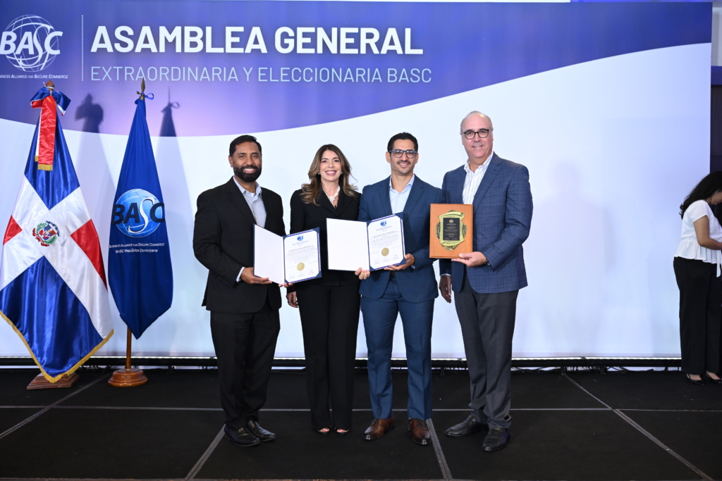 Asamblea General BASC Dominicana - Entrega de Certificado - CND