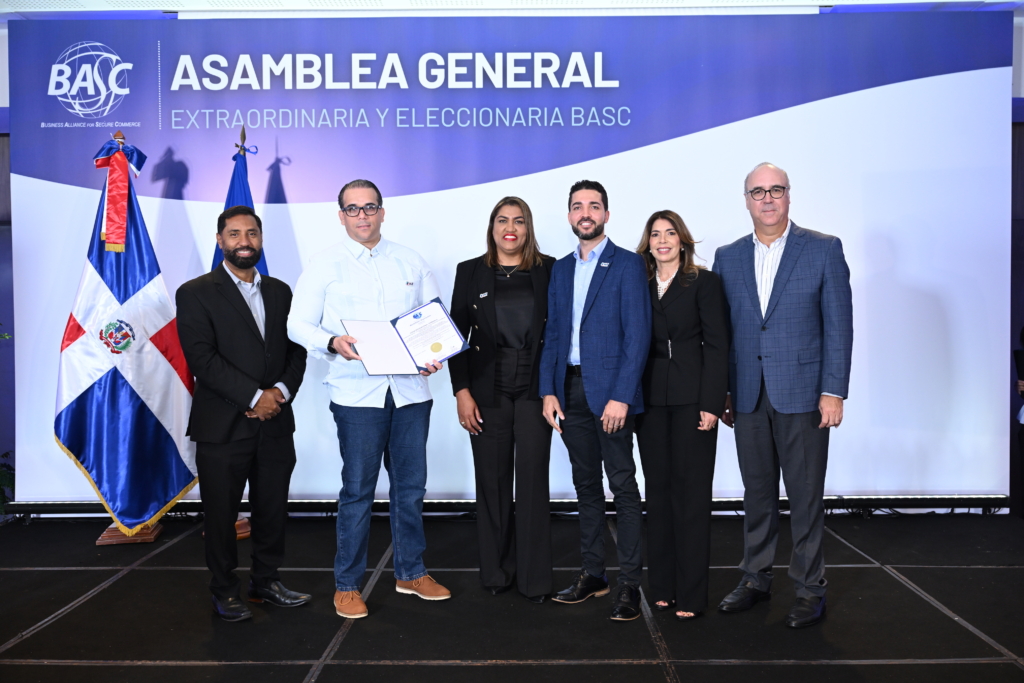 Asamblea General BASC Dominicana - Entrega de Certificado - HIT
