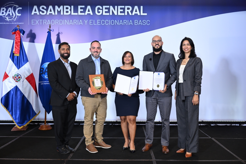 Asamblea General BASC Dominicana - Entrega de Certificado - Jabil - NYPRO